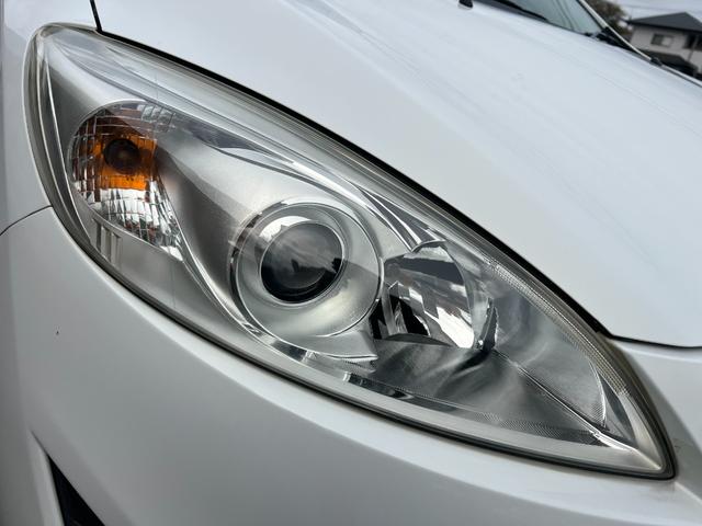 プレマシー ２０ＣＳ　／車検：２年付／社外ナビ／バックカメラ／フルセグ／ＤＶＤ視聴／Ｂｌｕｅｔｏｏｔｈ／左側電動スライドドア／ＥＴＣ／キ－レス／ＡＵＴＯエアコン／外装色：クリスタルホワイトパールマイカ／Ｔチェ－ン（7枚目）