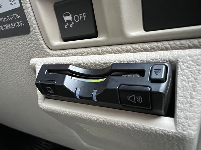 レガシィツーリングワゴン ２．５ＧＴ　ＳＩクルーズ　／タ－ボ／追従クルコン／本革電動＋ヒ－タ－／車検：２年付き／純ナビ／Ｂカメラ／フルセグ／ＤＶＤ／Ｂｌｕｅｔｏｏｔｈ／純１８ＡＷ／ＥＴＣ／ＨＩＤ／フォグ／革ステ／スマキ－／ＭＴモ－ド／バイザ－／Ｗミラ－（13枚目）