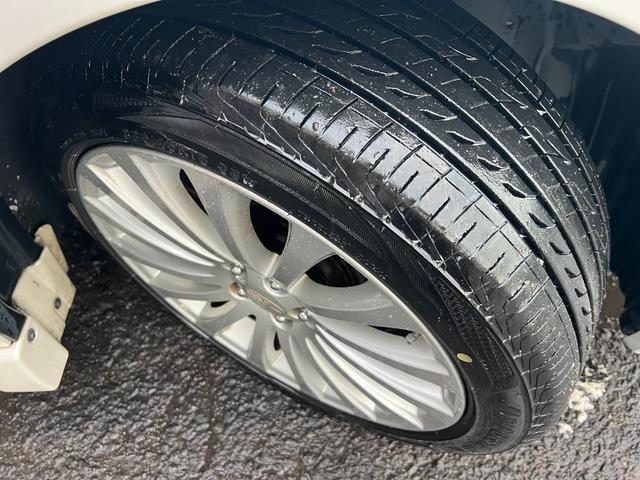 レガシィツーリングワゴン ２．５ＧＴ　ＳＩクルーズ　／タ－ボ／追従クルコン／本革電動＋ヒ－タ－／車検：２年付き／純ナビ／Ｂカメラ／フルセグ／ＤＶＤ／Ｂｌｕｅｔｏｏｔｈ／純１８ＡＷ／ＥＴＣ／ＨＩＤ／フォグ／革ステ／スマキ－／ＭＴモ－ド／バイザ－／Ｗミラ－（16枚目）