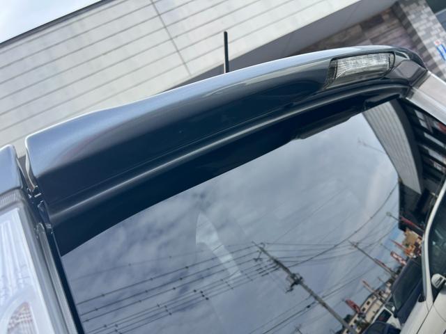 ムーヴ カスタム Xリミテッド SA /後期型/車検:2年付/衝突回避/純エアロ+リアスポ/純ナビ/Bカメラ/ワンセグ/USB&AUX/純14AW/LEDヘッドライト/フォグ/本革ステア/スマキ-/AUTOエアコン/バイザ-/Tチェ-ン(23枚目)