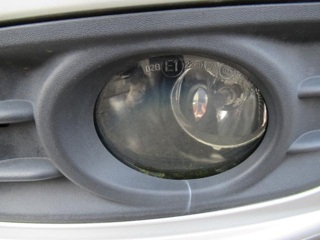 V50 2.0eアクティブプラス /後期型/車検:2年付/走行:4.3万km/本革電動+ヒ-タ-/純ナビ/フリップダウン/Bカメラ/フルセグ/ETC/HID/純17AW/革ステア/クルコン/MTモ-ド/キ-レス/Tチェ-ン(27枚目)