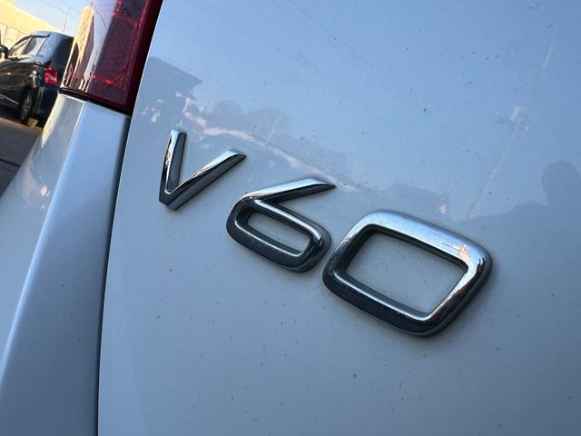 Ｖ６０ Ｔ４　ＳＥ　／後期型／車検：２年付／セ－フティ－ＰＫＧ／本革電動シ－ト＋ヒ－タ－／純ナビ／Ｂカメラ／フルセグ／ＤＶＤ／Ｂｌｕｅｔｏｏｔｈ／ＨＩＤ／ＥＴＣ／革ステア／スマキ－／純１７ＡＷ／ＡＵＴＯエアコン／Ｗミラ－（40枚目）