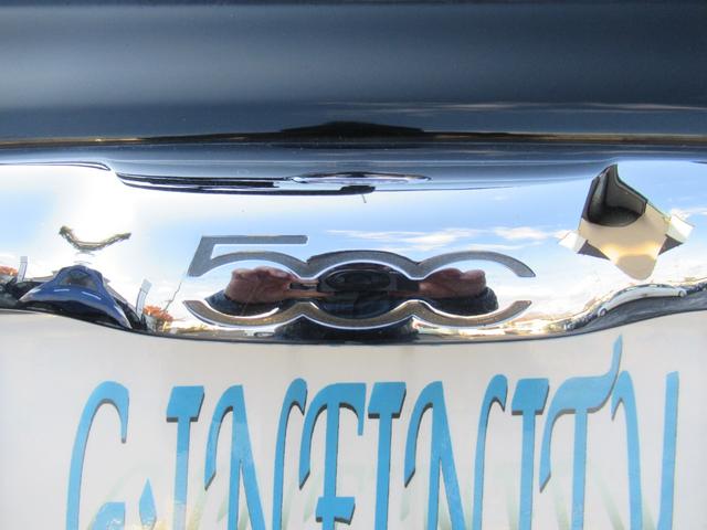 ５００ １．２　８Ｖ　ラウンジ　／車検：２年付き／走行距離：５．７万ｋｍ／ガラスサンルーフ／外ナビ／ワンセグ／純正１５インチＡＷ／外装色：クロスオーバーブラックメタリック／本革巻きステアリング／キ－レス／ＭＴモ－ド（23枚目）