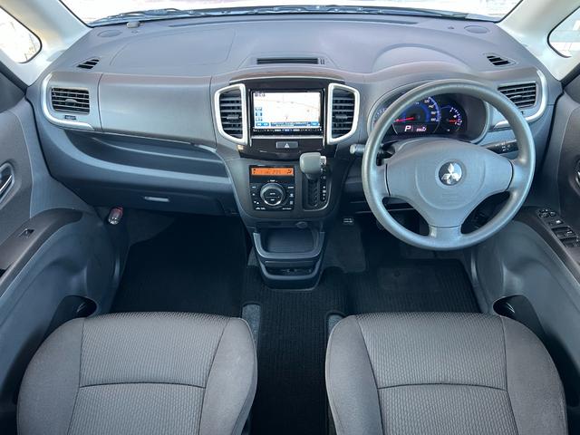 デリカＤ：２ Ｘ　／車検：２年付／社外ナビ／バックカメラ／フルセグ／ＤＶＤ視聴／左側電動スライドドア／純正１４ＡＷ／ＥＴＣ／スマ－トキ－／ＡＵＴＯエアコン／リアスポイラ－／ドアバイザ－／ＰＶガラス／Ｔチェ－ン（7枚目）