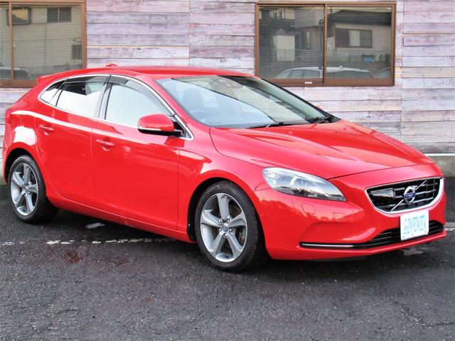 V40 T4 SE /検:2年付/走:4.9万km/セ-フティ-PKG/本革電動シ-ト+ヒ-タ-/純ナビ/Bカメラ/フルセグ/DVD/Bluetooth/純17AW/HID/ETC/革ステア/MTモ-ド/バイザ-/(13枚目)