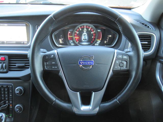 V40 T4 SE /検:2年付/走:4.9万km/セ-フティ-PKG/本革電動シ-ト+ヒ-タ-/純ナビ/Bカメラ/フルセグ/DVD/Bluetooth/純17AW/HID/ETC/革ステア/MTモ-ド/バイザ-/(31枚目)
