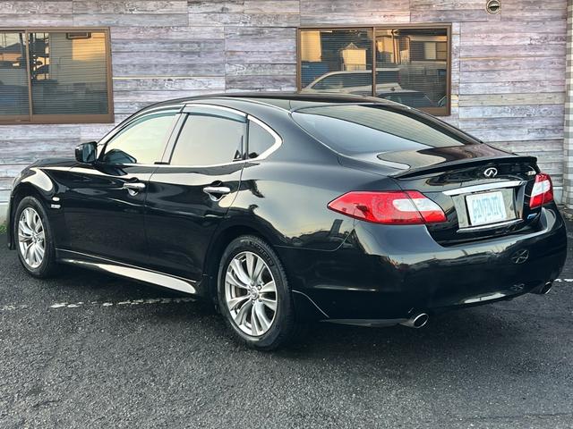 フーガハイブリッド ベースグレード　／車検：２年付／純エアロ／レ－ダ－クルコン／純ナビ／Ｂカメラ／フルセグ／ＤＶＤ／Ｂｌｕｅｔｏｏｔｈ／純１８ＡＷ／電動Ｈレザ－／ＨＩＤ／フォグ／ＥＴＣ／革ステ／スマキ－／バイザ－／ＰＶガラス／Ｔチェ－ン（9枚目）