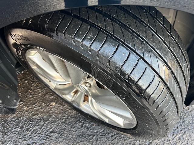 フーガハイブリッド ベースグレード　／車検：２年付／純エアロ／レ－ダ－クルコン／純ナビ／Ｂカメラ／フルセグ／ＤＶＤ／Ｂｌｕｅｔｏｏｔｈ／純１８ＡＷ／電動Ｈレザ－／ＨＩＤ／フォグ／ＥＴＣ／革ステ／スマキ－／バイザ－／ＰＶガラス／Ｔチェ－ン（14枚目）