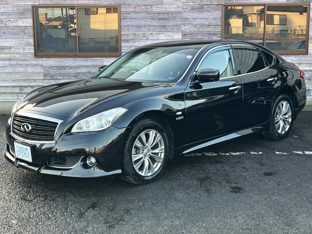 フーガハイブリッド ベースグレード　／車検：２年付／純エアロ／レ－ダ－クルコン／純ナビ／Ｂカメラ／フルセグ／ＤＶＤ／Ｂｌｕｅｔｏｏｔｈ／純１８ＡＷ／電動Ｈレザ－／ＨＩＤ／フォグ／ＥＴＣ／革ステ／スマキ－／バイザ－／ＰＶガラス／Ｔチェ－ン（16枚目）