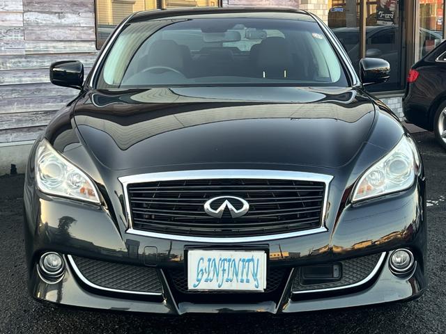 フーガハイブリッド ベースグレード　／車検：２年付／純エアロ／レ－ダ－クルコン／純ナビ／Ｂカメラ／フルセグ／ＤＶＤ／Ｂｌｕｅｔｏｏｔｈ／純１８ＡＷ／電動Ｈレザ－／ＨＩＤ／フォグ／ＥＴＣ／革ステ／スマキ－／バイザ－／ＰＶガラス／Ｔチェ－ン（17枚目）