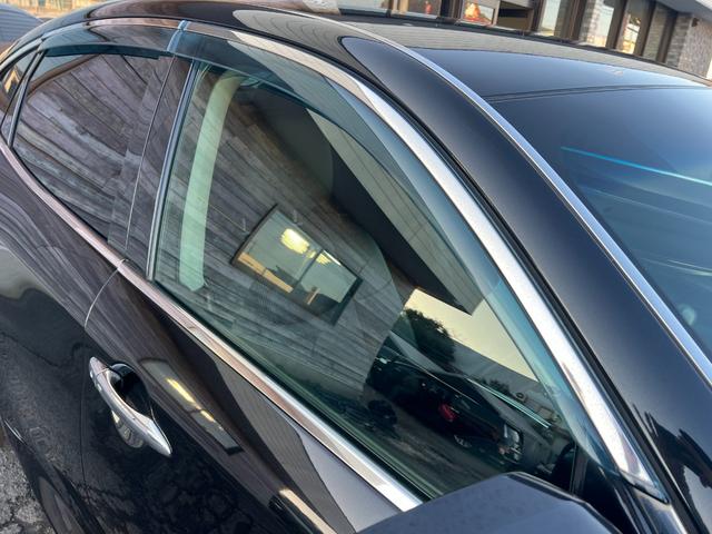 フーガハイブリッド ベースグレード　／車検：２年付／純エアロ／レ－ダ－クルコン／純ナビ／Ｂカメラ／フルセグ／ＤＶＤ／Ｂｌｕｅｔｏｏｔｈ／純１８ＡＷ／電動Ｈレザ－／ＨＩＤ／フォグ／ＥＴＣ／革ステ／スマキ－／バイザ－／ＰＶガラス／Ｔチェ－ン（20枚目）