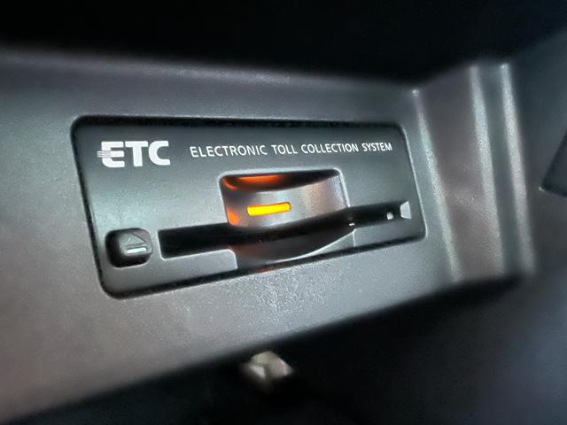 フーガハイブリッド ベースグレード　／車検：２年付／純エアロ／レ－ダ－クルコン／純ナビ／Ｂカメラ／フルセグ／ＤＶＤ／Ｂｌｕｅｔｏｏｔｈ／純１８ＡＷ／電動Ｈレザ－／ＨＩＤ／フォグ／ＥＴＣ／革ステ／スマキ－／バイザ－／ＰＶガラス／Ｔチェ－ン（22枚目）