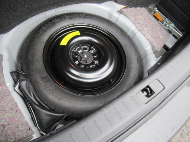 フーガハイブリッド ベースグレード　／車検：２年付／純エアロ／レ－ダ－クルコン／純ナビ／Ｂカメラ／フルセグ／ＤＶＤ／Ｂｌｕｅｔｏｏｔｈ／純１８ＡＷ／電動Ｈレザ－／ＨＩＤ／フォグ／ＥＴＣ／革ステ／スマキ－／バイザ－／ＰＶガラス／Ｔチェ－ン（28枚目）