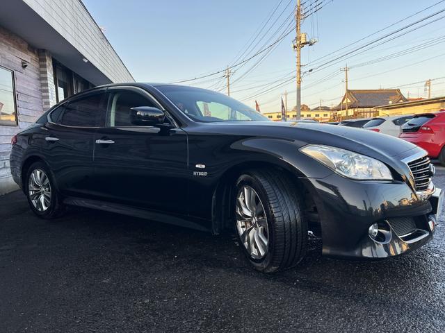 フーガハイブリッド ベースグレード　／車検：２年付／純エアロ／レ－ダ－クルコン／純ナビ／Ｂカメラ／フルセグ／ＤＶＤ／Ｂｌｕｅｔｏｏｔｈ／純１８ＡＷ／電動Ｈレザ－／ＨＩＤ／フォグ／ＥＴＣ／革ステ／スマキ－／バイザ－／ＰＶガラス／Ｔチェ－ン（38枚目）