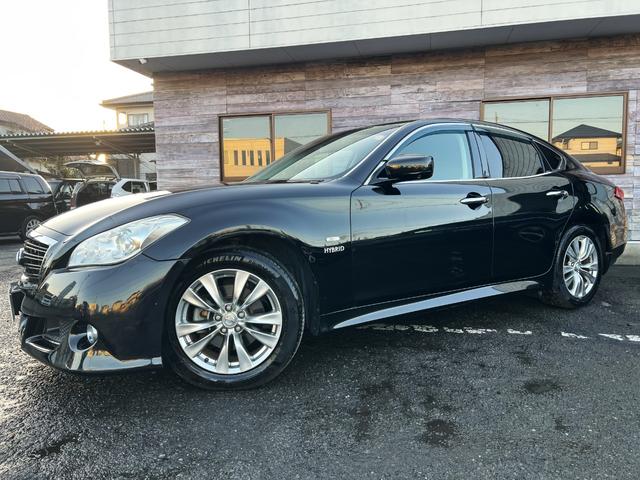 フーガハイブリッド ベースグレード　／車検：２年付／純エアロ／レ－ダ－クルコン／純ナビ／Ｂカメラ／フルセグ／ＤＶＤ／Ｂｌｕｅｔｏｏｔｈ／純１８ＡＷ／電動Ｈレザ－／ＨＩＤ／フォグ／ＥＴＣ／革ステ／スマキ－／バイザ－／ＰＶガラス／Ｔチェ－ン（41枚目）