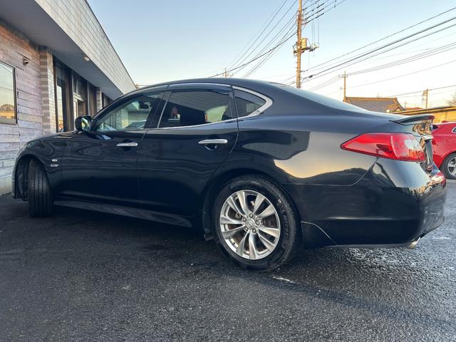 フーガハイブリッド ベースグレード　／車検：２年付／純エアロ／レ－ダ－クルコン／純ナビ／Ｂカメラ／フルセグ／ＤＶＤ／Ｂｌｕｅｔｏｏｔｈ／純１８ＡＷ／電動Ｈレザ－／ＨＩＤ／フォグ／ＥＴＣ／革ステ／スマキ－／バイザ－／ＰＶガラス／Ｔチェ－ン（42枚目）