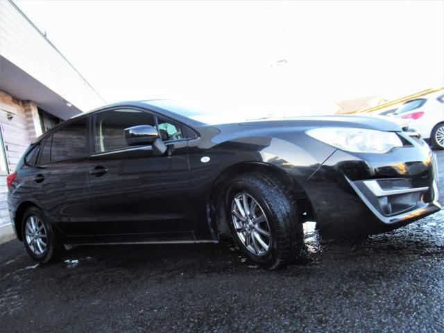 人気のスバル　インプレッサスポーツ　後期型　入庫致しました♪グレードは　１．６ｉ♪後期型ですのでフロント回りやドアミラーの形状が変更になっています♪燃費も良くて維持費も◎です♪