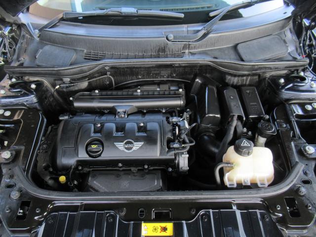 MINI クーパー クロスオーバー /検:2年付/走:7.7万km/外ナビ/ワンセグ/純オ-ディオ/AUX接続/純正16AW/本革ステア/MTモ-ド/AUTOエアコン/キ-レス/フォグ/ル-フレ-ル/Tチェ-ン/外装色:コスミックブル-(19枚目)