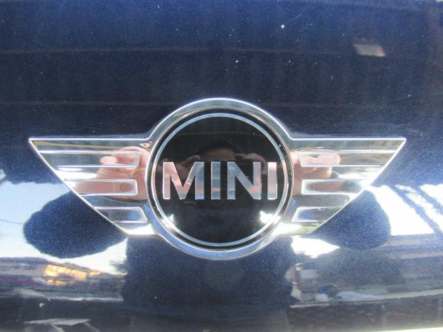 MINI クーパー クロスオーバー /検:2年付/走:7.7万km/外ナビ/ワンセグ/純オ-ディオ/AUX接続/純正16AW/本革ステア/MTモ-ド/AUTOエアコン/キ-レス/フォグ/ル-フレ-ル/Tチェ-ン/外装色:コスミックブル-(38枚目)