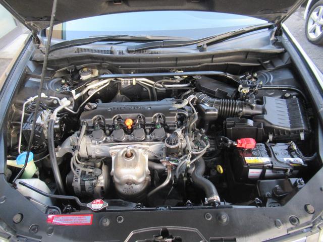 アコード 20TL /取説完備/修復歴無/後期型/検・2年付/走・7.0万km/外16AW/純正オーディオ/外部機器接続・AUX/ETC/キーレス/パドルシフト/MTモード/クルコン/UVカットガラス/タイミングチェーン(12枚目)