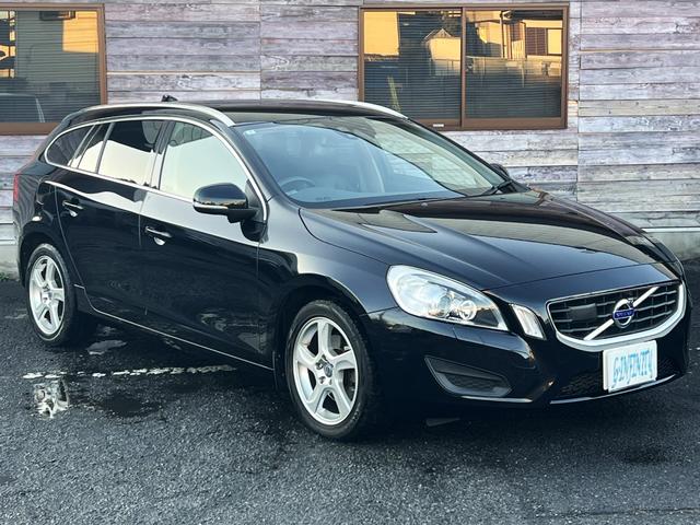 Ｖ６０ ドライブｅ　／走行：５．９万ｋｍ／タ－ボ／セ－フティ－ＰＫＧ／本革電動シ－ト＋ヒ－タ－／純ナビ／バックカメラ／フルセグ／ＤＶＤ／Ｂｌｕｅｔｏｏｔｈ／純１７ＡＷ／ＨＩＤ／ＥＴＣ／本革ステア／スマ－トキ－／（8枚目）