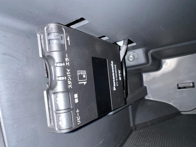 Ｖ６０ ドライブｅ　／走行：５．９万ｋｍ／タ－ボ／セ－フティ－ＰＫＧ／本革電動シ－ト＋ヒ－タ－／純ナビ／バックカメラ／フルセグ／ＤＶＤ／Ｂｌｕｅｔｏｏｔｈ／純１７ＡＷ／ＨＩＤ／ＥＴＣ／本革ステア／スマ－トキ－／（22枚目）