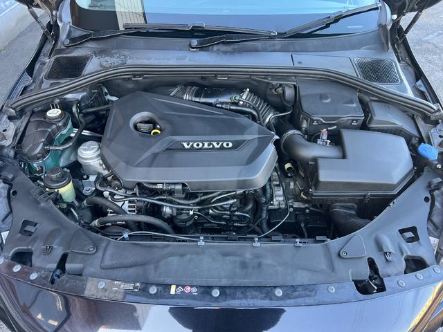 Ｖ６０ ドライブｅ　／走行：５．９万ｋｍ／タ－ボ／セ－フティ－ＰＫＧ／本革電動シ－ト＋ヒ－タ－／純ナビ／バックカメラ／フルセグ／ＤＶＤ／Ｂｌｕｅｔｏｏｔｈ／純１７ＡＷ／ＨＩＤ／ＥＴＣ／本革ステア／スマ－トキ－／（30枚目）