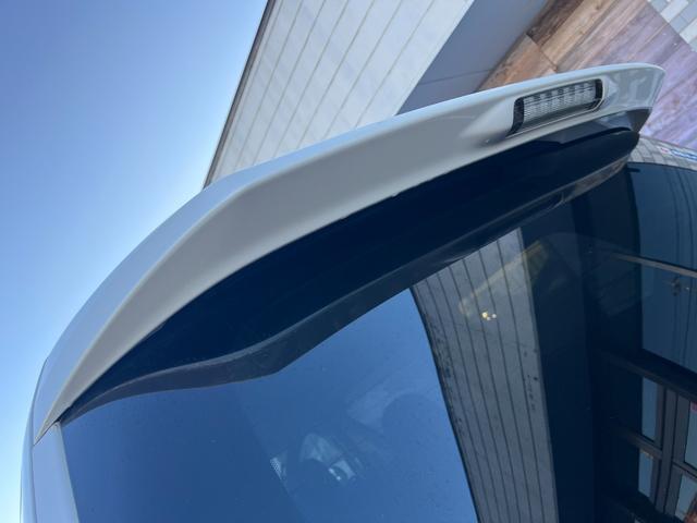 ヴェルファイア 2.4Z /車検:2年付/純ナビ/フリップダウン/バックカメラ/フルセグ/DVD/両側電動スライド/純18AW/HID/フォグ/ETC/ウッドコンビ革ステア/スマートキー/ドアバイザ-/PVガラス/Tチェ-ン(24枚目)