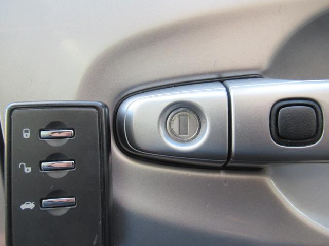 レガシィツーリングワゴン ２．５ｉアイサイト　／車検：２年付／アイサイト／社外ナビ／Ｂカメラ／フルセグ／ＤＶＤ視聴／ＵＳＢ接続／ＥＴＣ／ＨＩＤ／電動シ－ト／純１７ＡＷ／本革ステア／スマキ－／ＡＵＴＯエアコン／ＰＶガラス／バイザ－／ウィンカ－ミラ－（25枚目）