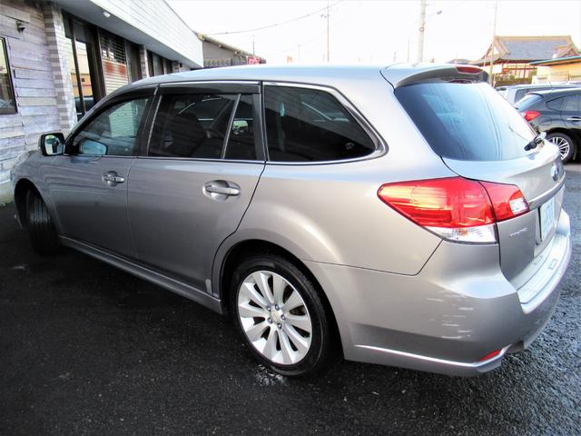 レガシィツーリングワゴン ２．５ｉアイサイト　／車検：２年付／アイサイト／社外ナビ／Ｂカメラ／フルセグ／ＤＶＤ視聴／ＵＳＢ接続／ＥＴＣ／ＨＩＤ／電動シ－ト／純１７ＡＷ／本革ステア／スマキ－／ＡＵＴＯエアコン／ＰＶガラス／バイザ－／ウィンカ－ミラ－（40枚目）