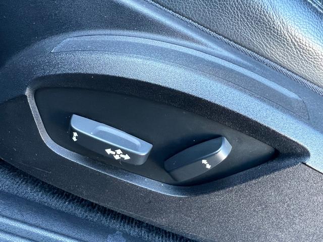 �X�}�[�g�L�[����������Ă���܂��̂ŃJ�o����|�P�b�g�̒��Ȃǎ����Ă���΃h�A�̃��b�N��A�����b�N�A�G���W���X�^�[�g�Ȃǂ��\�ł���