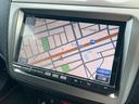 社外ナビが装備されております♪画面もクリアで運転中も確認しやすいです♪フルセグTVとDVDの視聴もお楽しみ頂けます♪Bluetooth接続も可能ですのでスマホなどからお好きな音楽をたくさん聴けます♪