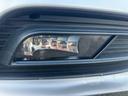 フロントフォグランプが装備されております♪夜の暗い道や雨天時など視界の悪い時に道を照らして視界を広げてくれるので装備されていると安心ですね♪