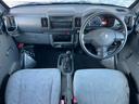内装はグレーを基調とした明るい雰囲気の車内になっております♪パネル類にも目立つキズや汚れ等も無くとてもキレイな状態です♪