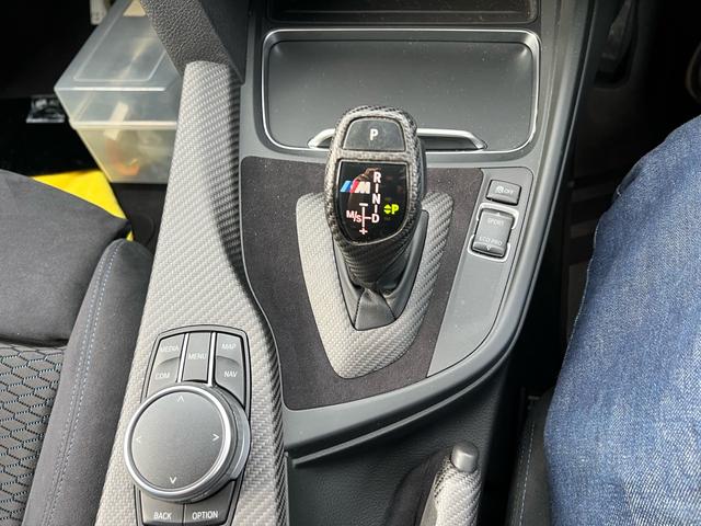 3シリーズ 320i xDrive Mスポーツ カーボンエアロ ETC 純正ナビ(31枚目)