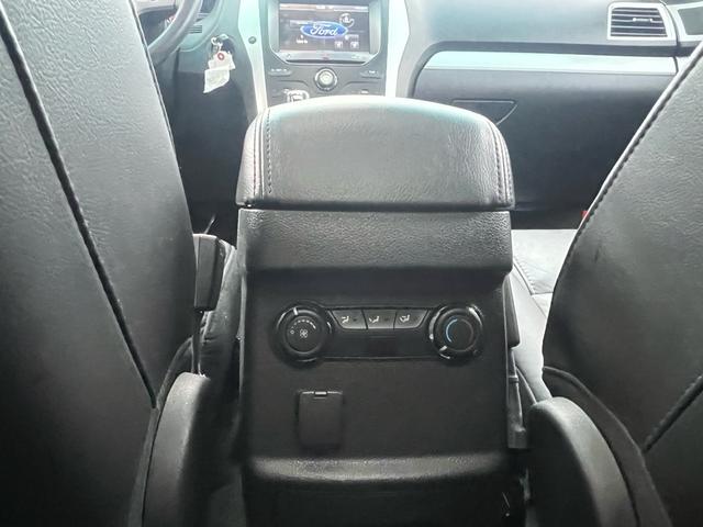 エクスプローラー XLT エコブースト エクスクルーシブ サンルーフ ヒッチ リアモニター 7人乗り フロント、サイド、バックカメラ ETC(43枚目)