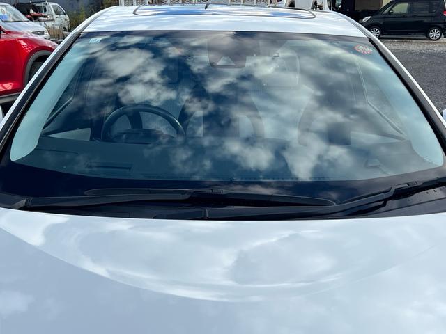 プリウス A サンルーフ付き ETC スマートキー ナビ(8枚目)