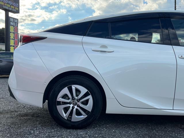 プリウス A サンルーフ付き ETC スマートキー ナビ(12枚目)