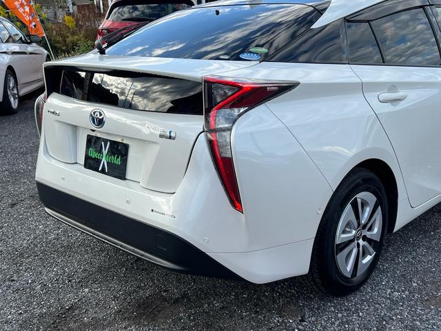 プリウス A サンルーフ付き ETC スマートキー ナビ(13枚目)