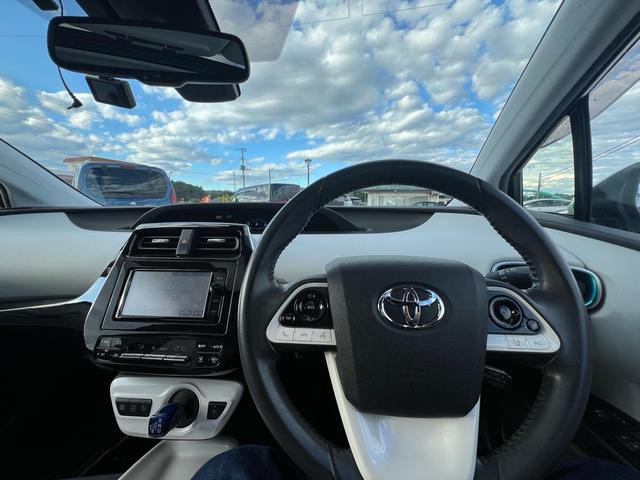 プリウス A サンルーフ付き ETC スマートキー ナビ(26枚目)