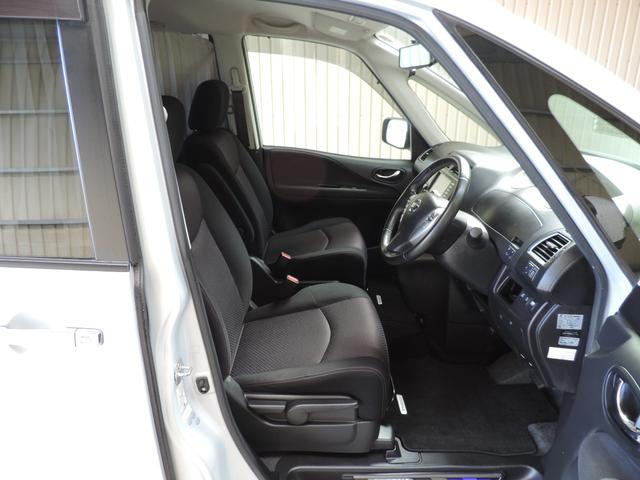 セレナ ハイウェイスター　Ｓ－ハイブリッド　スマートキー／ＨＤＤナビ／全カメラ／フルセグ／Ｂｔ／ＤＶＤ再／ＭＳＶ／ＣＤ／ＥＴＣ／ＨＩＤ／リアモニター（10枚目）