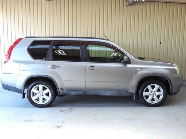 エクストレイル 20Xt スマートキー/ナビ/Bカメラ/フルセグ/DVD再/MSV/CD/ETC(4枚目)