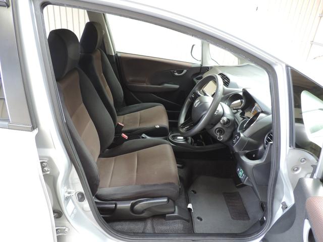 フィットシャトルハイブリッド ハイブリッド－Ｃ　キーレス／ナビ／ワンセグ／ＤＶＤ再／ＣＤ／ＥＴＣ（12枚目）