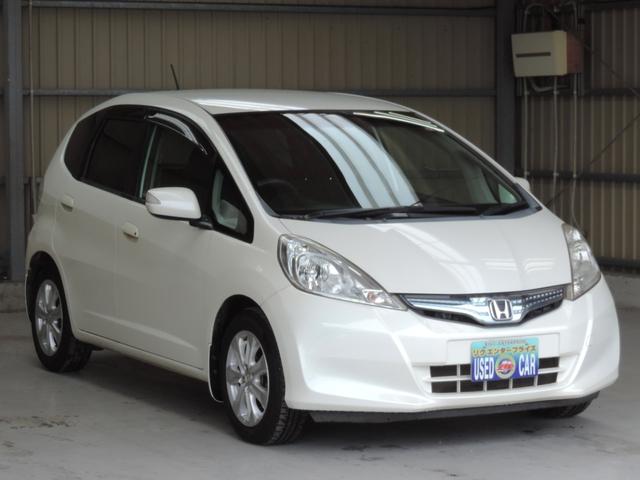 フィットハイブリッド スマートセレクション　スマートキー／ナビ／ワンセグ／ＣＤ／ＡＵＸ／ＨＩＤ（3枚目）