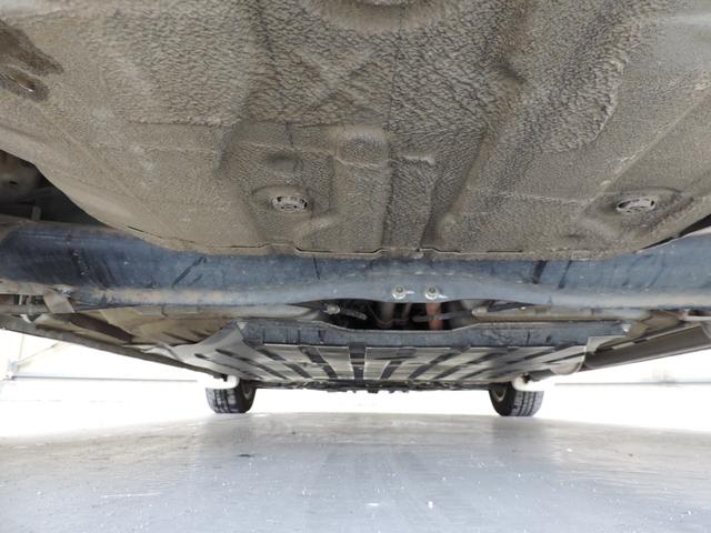 フィットハイブリッド スマートセレクション　スマートキー／ナビ／ワンセグ／ＣＤ／ＡＵＸ／ＨＩＤ（40枚目）