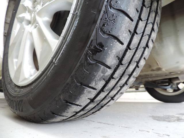 フィットハイブリッド スマートセレクション　スマートキー／ナビ／ワンセグ／ＣＤ／ＡＵＸ／ＨＩＤ（42枚目）