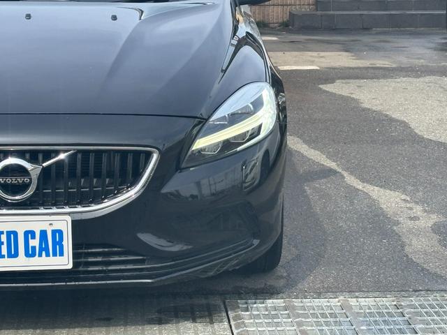 ボルボ V40 D4 モメンタム ホイル付スタッドレスタイヤ ボルボ V40 D4 モメンタム ホイル付スタッドレスタイヤ