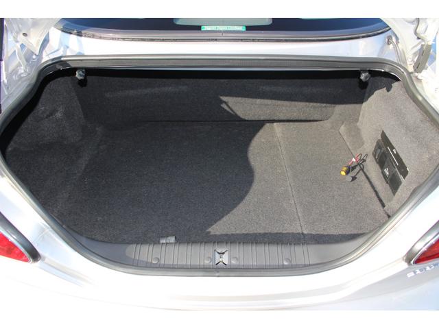 ＸＫ ＸＫＲシルバーストーン　日本限定５０台　４．０ＬＶ８　スーパーチャージド　専用ＢＢＳ２０インチ　専用強化サスペンション・ブレンボブレーキ　ブラックコノリーレザー・バーウオルナットウッドパネル　ルーフ張替済　取説・記録簿　委託（53枚目）