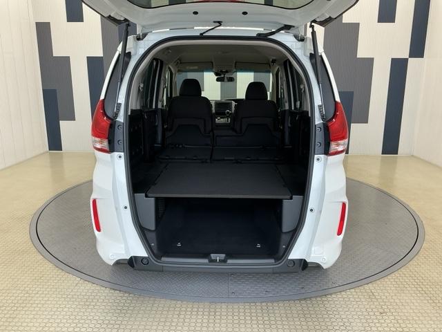 フリード+ G デモカー LED 両側電動 純正ナビ 衝突被害軽減システム シ-トヒ-タ- 盗難防止装置 アイドリングストップ 両側パワースライドドア Rカメ ESC エアバック ETC車載器 パワーウインドウ(19枚目)