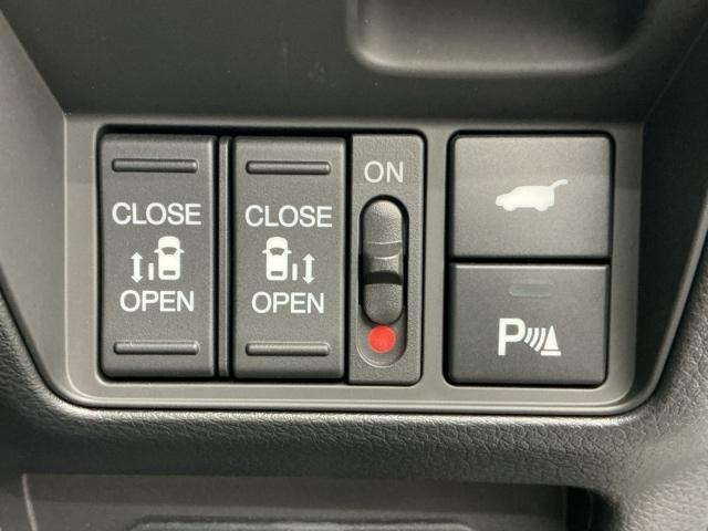 オデッセイハイブリッド ｅ：ＨＥＶアブソルート・ＥＸ　ホンダ認定中古車　純正ドラレコ前後　レザーシート　パワーゲート　クルコン　クリアランスソナー　パワ－シ－ト　両側自動スライドドア　オートライト　Ｒカメラ　スマートキー　オットマン　エアバック　ＥＴＣ（12枚目）